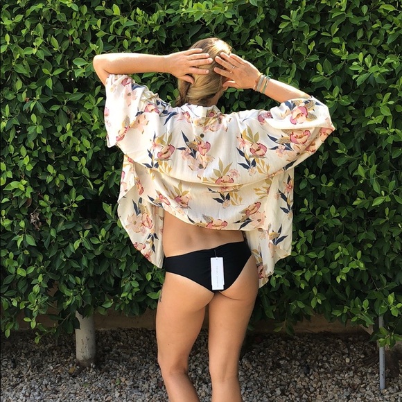 🌴🌼RIP CURL- WILD FLOWER COVER UP🌼🌴 - Picture 9 of 11